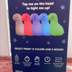 Led color changing tap light. Tap or use remote to select from 12 colors.